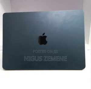New Laptop Apple MacBook Air 2022 M2 8GB Apple M2 SSD 256GB