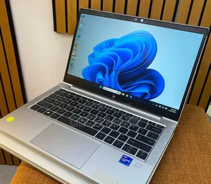 New Laptop HP EliteBook 830 G7 16GB Intel Core i5 SSD 512GB