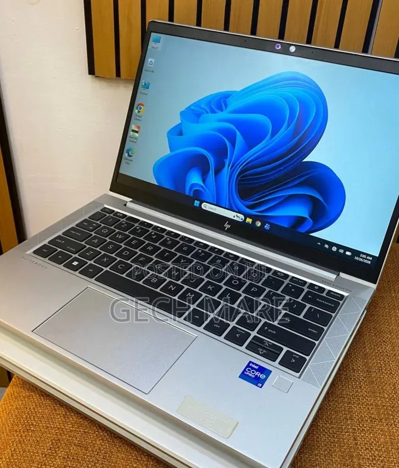 New Laptop HP EliteBook 830 G7 16GB Intel Core i5 SSD 512GB