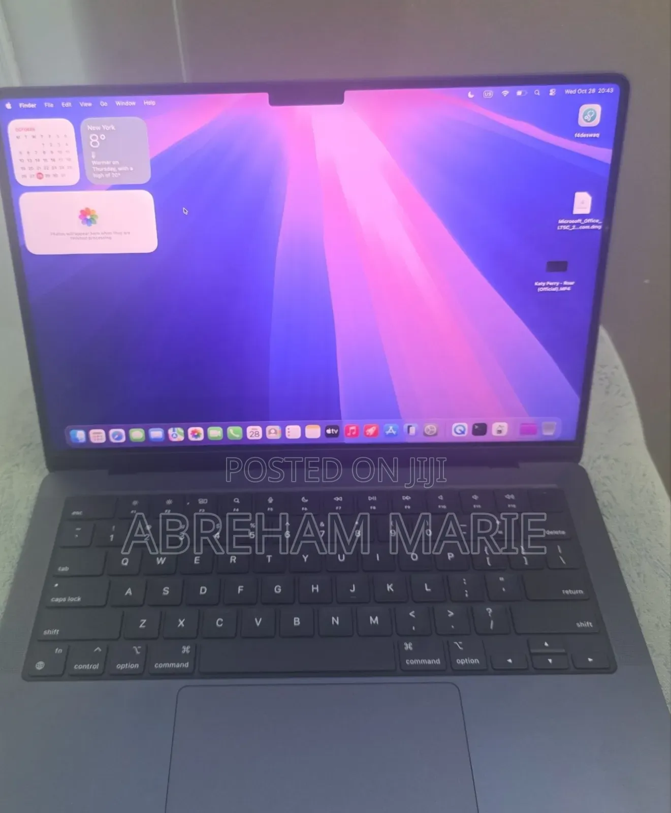 New Laptop Apple MacBook Pro 2024 M4 16GB Apple M4 Pro SSD 512GB