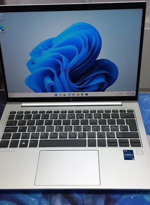 New Laptop HP EliteBook 840 G9 16GB Intel Core i5 SSD 512GB