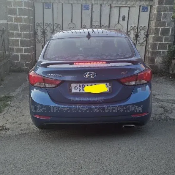 Hyundai Avante 2015 Blue