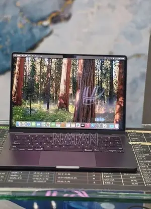 New Laptop Apple MacBook Pro 2024 M4 16GB Apple M4 SSD 512GB