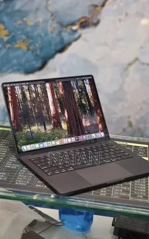 New Laptop Apple MacBook Pro 2024 M4 16GB Apple M4 SSD 512GB