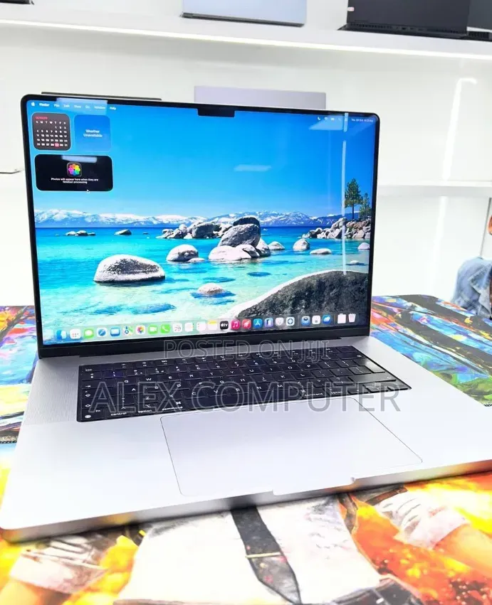 New Laptop Apple MacBook Pro 2021 M1 16GB Apple M1 Pro SSD 1T