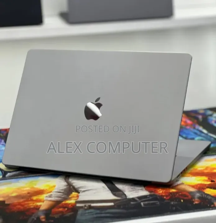 New Laptop Apple MacBook Pro 2021 M1 16GB Apple M1 Pro SSD 1T