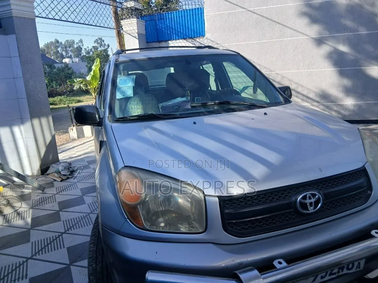 Toyota RAV4 2004 White