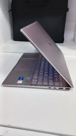 New Laptop HP Pavilion 14 16GB Intel Core i7 SSD 1T