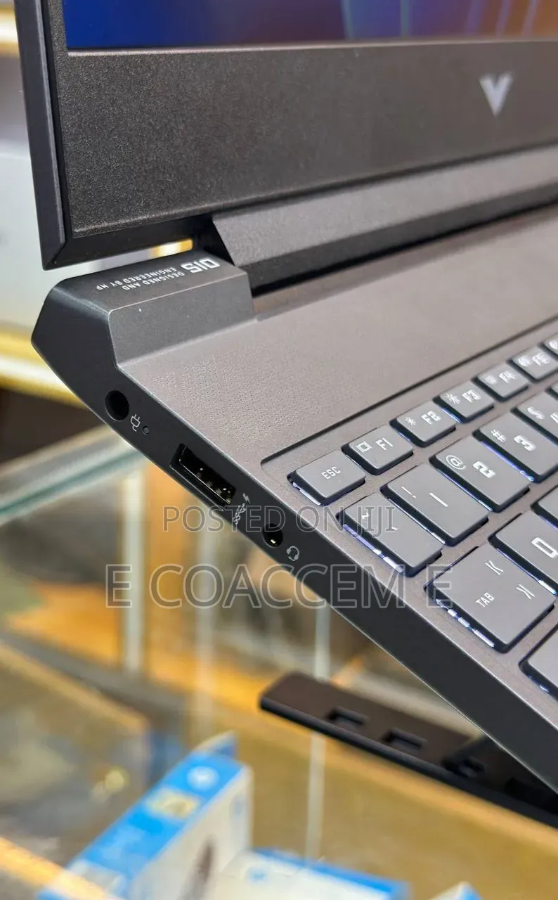 New Laptop HP Victus 16 16GB Intel Core i7 SSD 1T