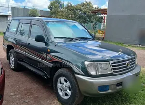Toyota Land Cruiser 2002 Maroon