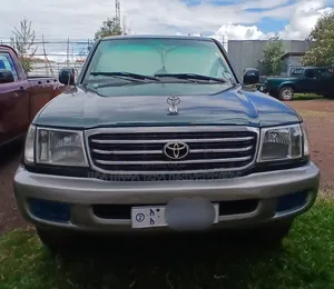Toyota Land Cruiser 2002 Maroon
