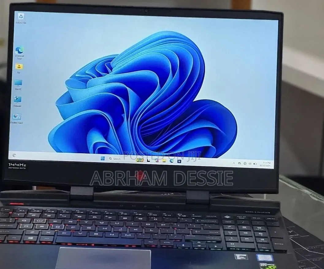 New Laptop HP 16GB Intel Core i7 HDD 1T