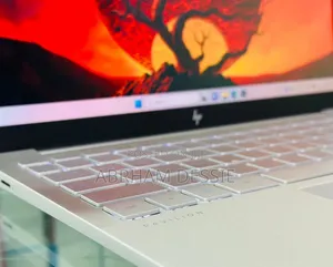 New Laptop HP 16GB Intel Core i5 SSD 1T