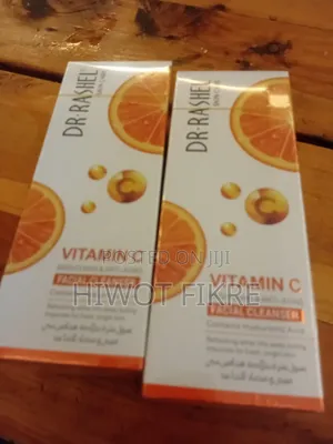 Dr Rashel Skin Clinser