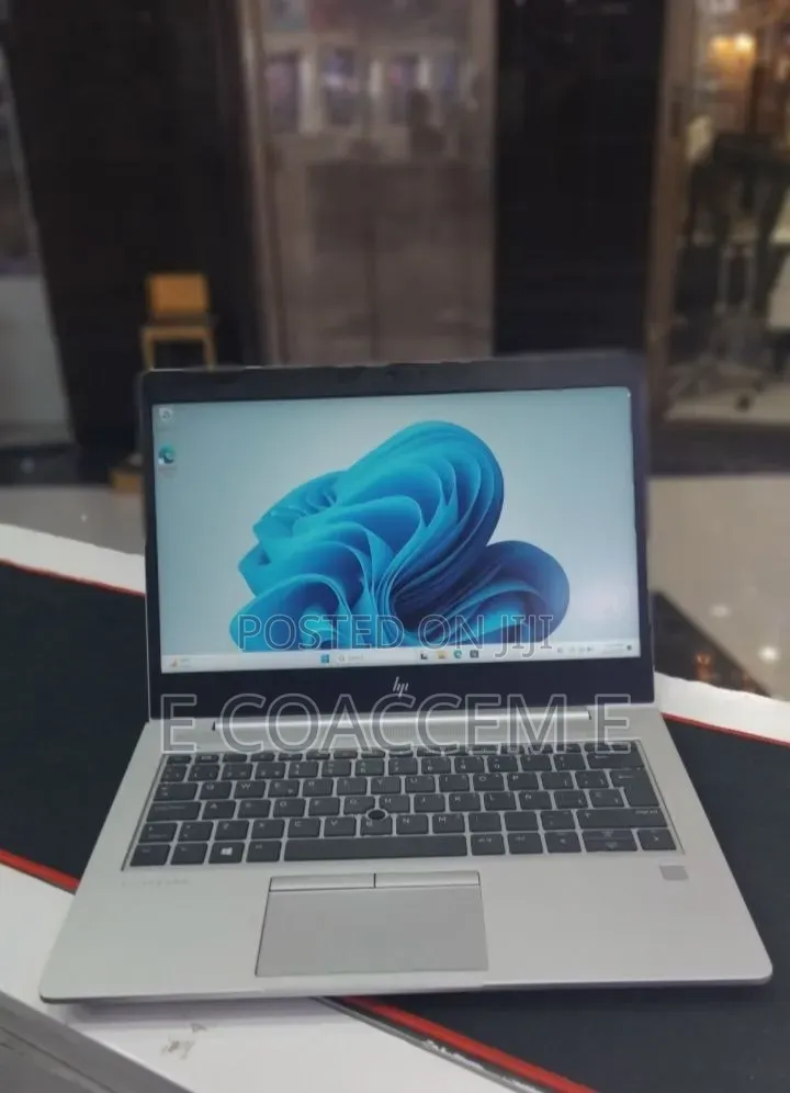 New Laptop HP EliteBook 830 G5 8GB Intel Core i5 SSD 512GB