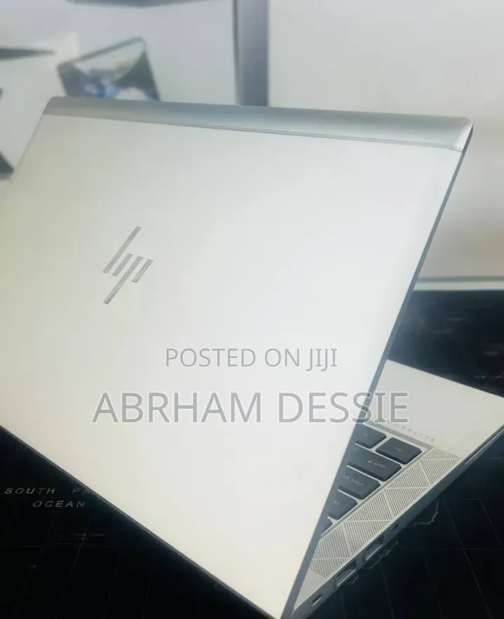 New Laptop HP EliteBook 830 G8 16GB Intel Core i5 SSD 512GB