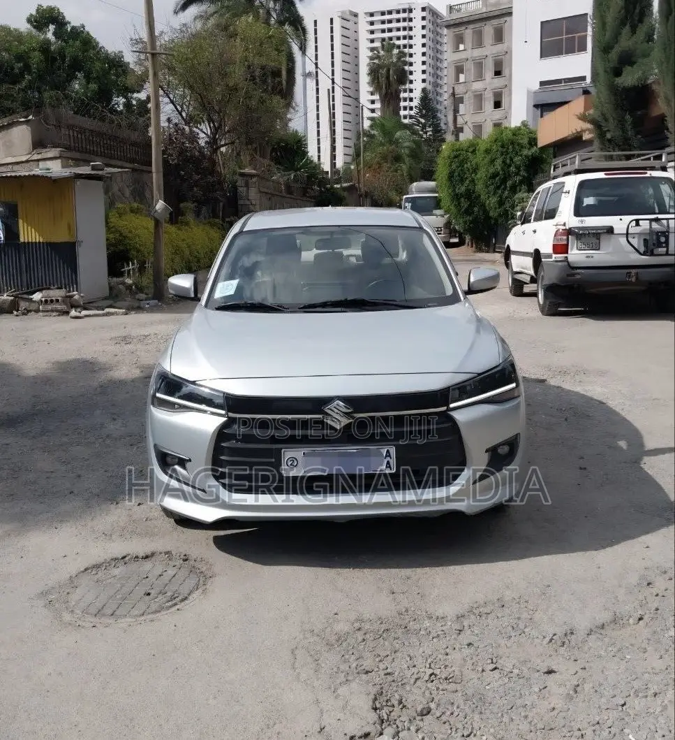 Suzuki Dzire 2025 Silver