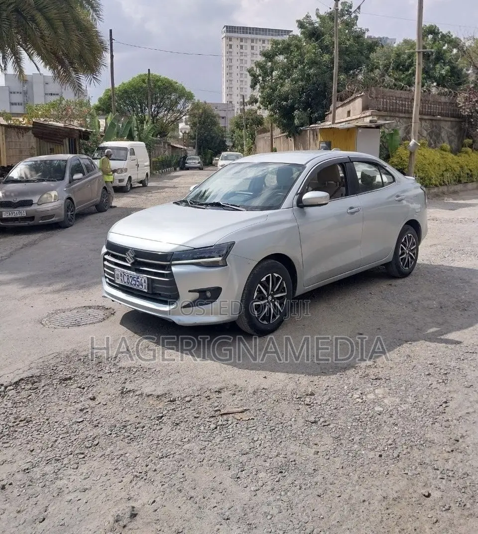 Suzuki Dzire 2025 Silver