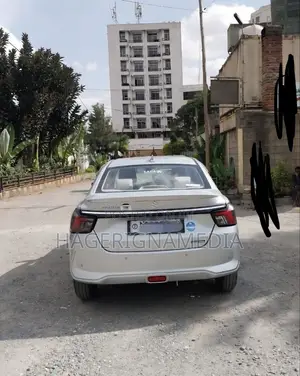 Suzuki Dzire 2025 Silver