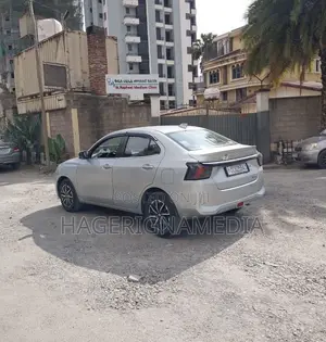 Suzuki Dzire 2025 Silver