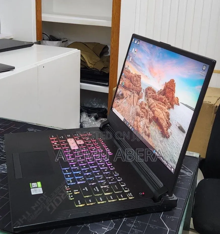 New Laptop Asus ROG Strix G15 16GB Intel Core i7 SSD 512GB