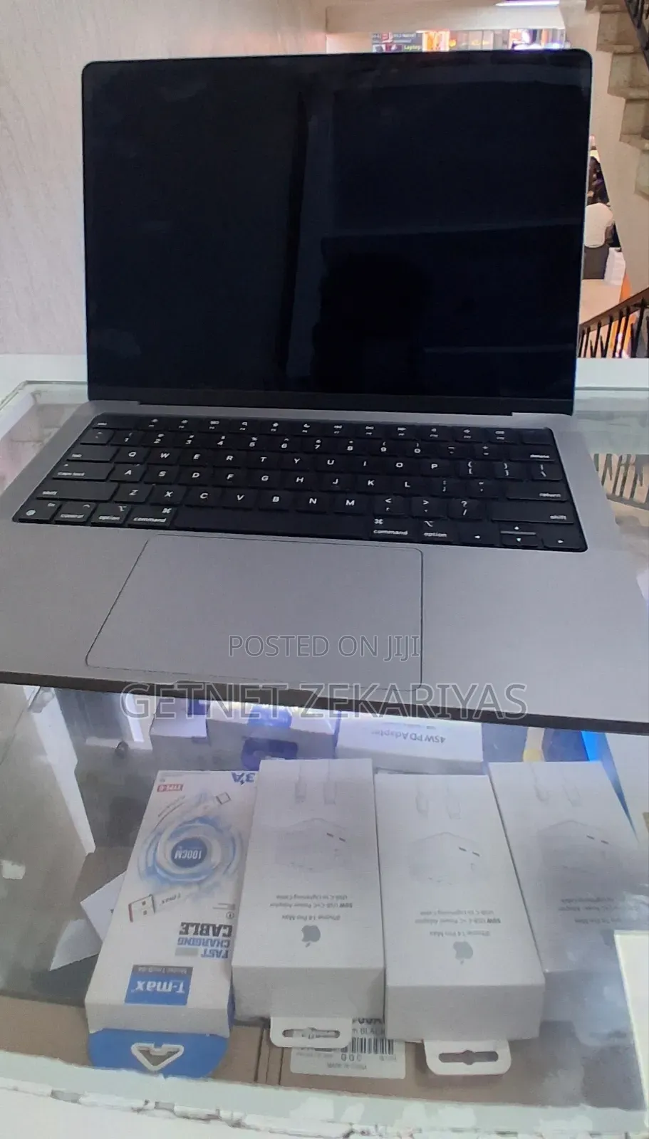 New Laptop Apple MacBook Pro 2021 M1 Max 32GB Apple M1 SSD 1T