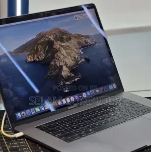 New Laptop Apple MacBook Pro 2017 16GB Intel Core i5 SSD 512GB