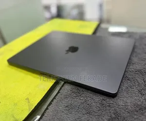 New Laptop Apple MacBook Pro 2024 M4 Pro 16GB Apple M4 Pro SSD 512GB