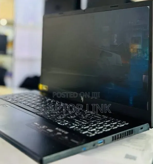 New Laptop Acer Nitro V 15 16GB Intel Core i7 SSD 512GB