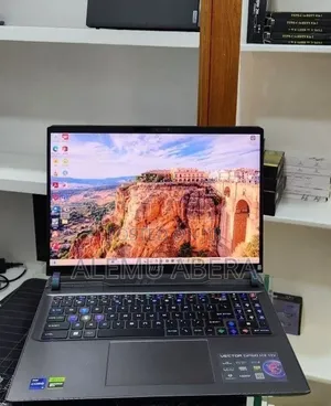New Laptop MSI Vector GP68 HX 13V 16GB Intel Core i9 SSD 1T