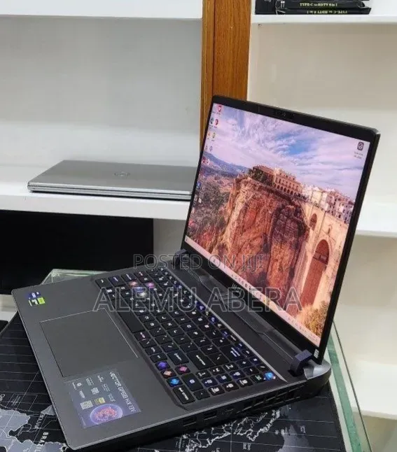 New Laptop MSI Vector GP68 HX 13V 16GB Intel Core i9 SSD 1T