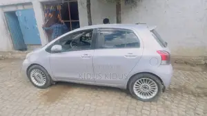 Toyota Yaris 2009