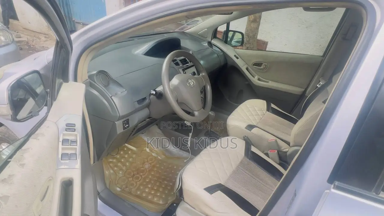 Toyota Yaris 2009