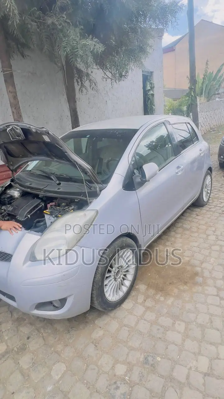 Toyota Yaris 2009