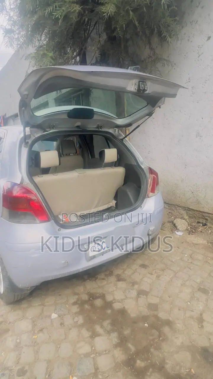 Toyota Yaris 2009