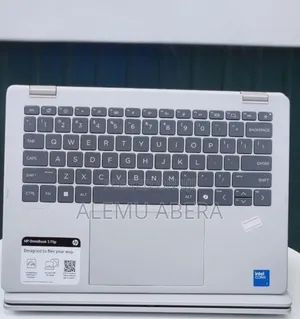 New Laptop HP OmniBook 5 Flip 16GB Intel Core 7 SSD 512GB