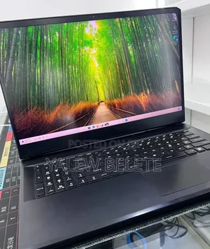 New Laptop MSI GP75 Leopard 16GB Intel Core i7 SSD 512GB
