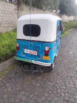 Bajaj 2018 Blue