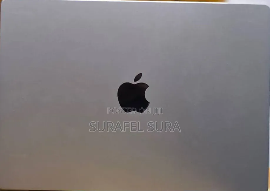New Laptop Apple MacBook Pro 2020 M1 32GB Apple M1 Pro SSD 512GB