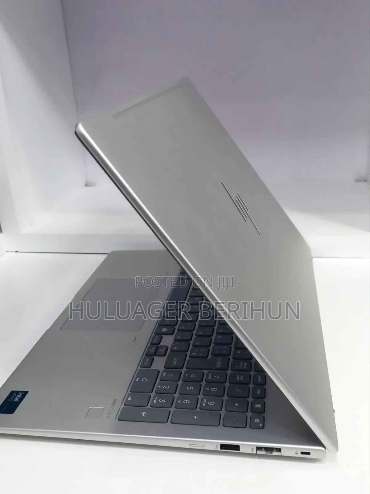 New Laptop HP EliteBook 660 G11 16GB Intel Core Ultra 7 SSD 512GB