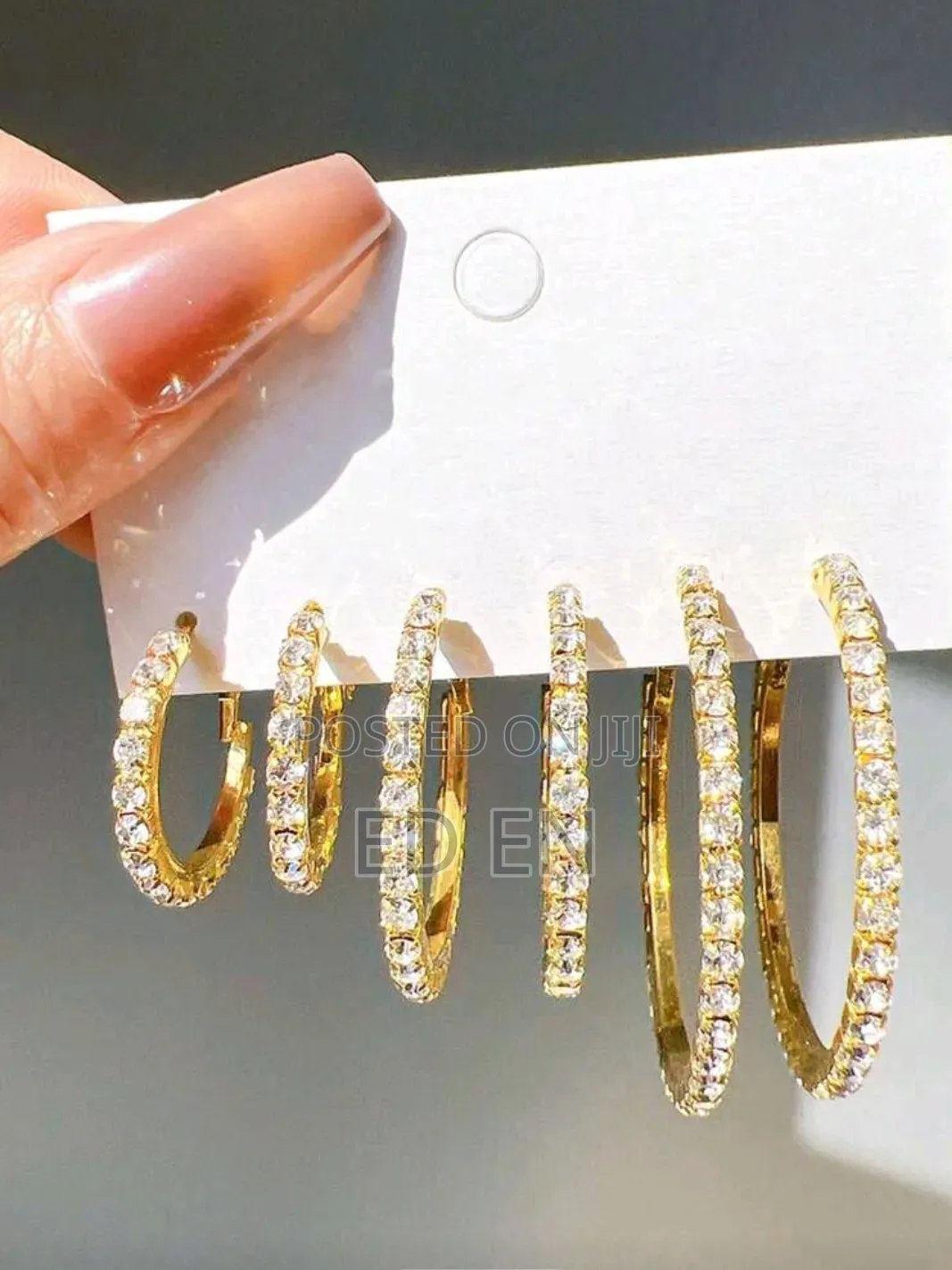 Vintage Elegant Unique Shiny Gold Ear Ring for Women's Daily Wear
