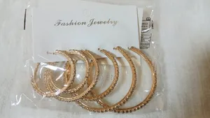 Vintage Elegant Unique Shiny Gold Ear Ring for Women's Daily Wear