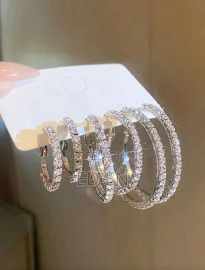 Vintage Elegant Unique Shiny Silver EarringFor Women's Daily Wear