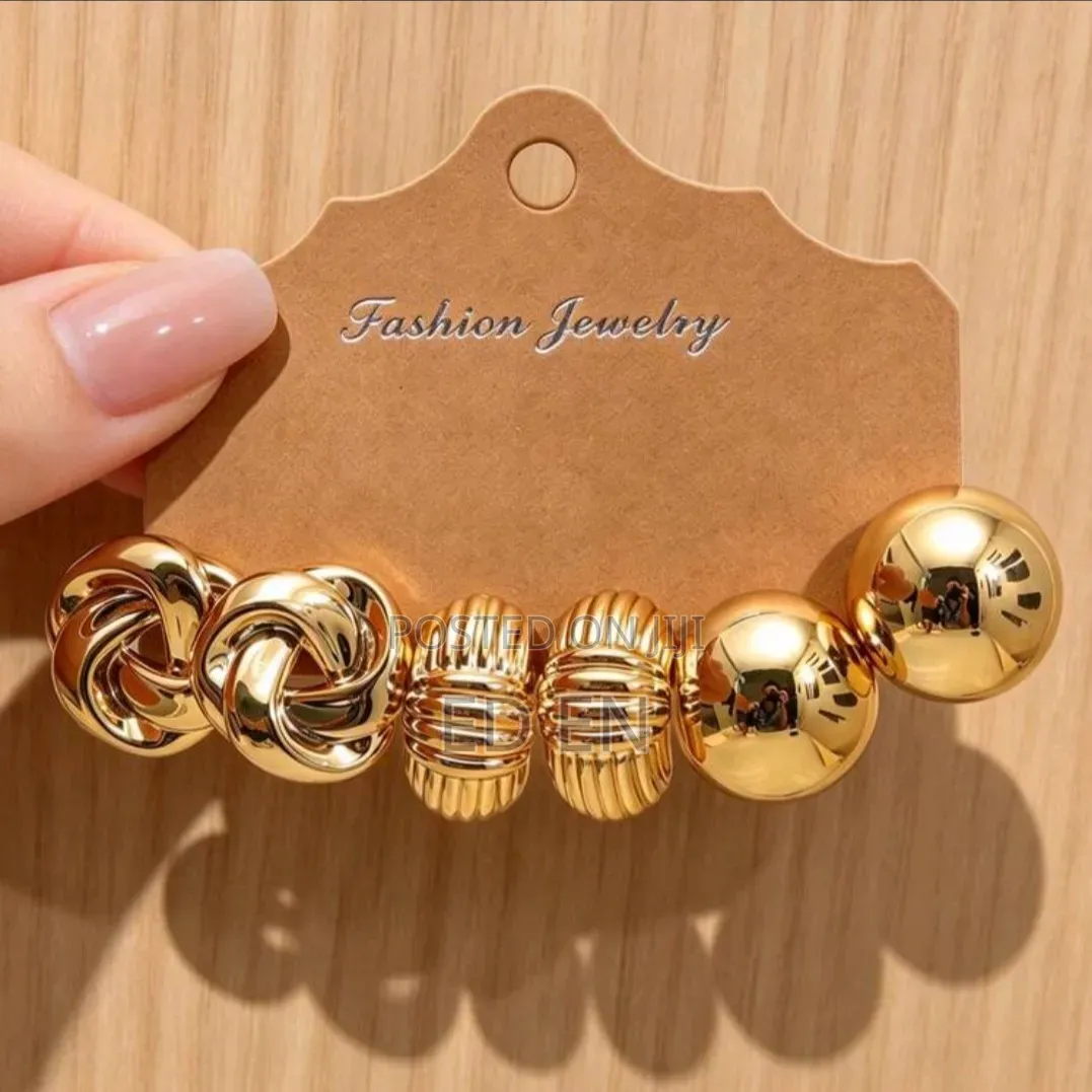 Vintage Gold Thick Exaggerated Earrings Fashion Jewelry for Women