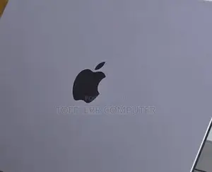 New Laptop Apple MacBook Pro 2021 M1 16GB Apple M1 SSD 512GB