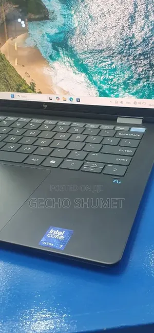 New Laptop HP OmniBook Ultra Flip 14" 32GB Intel Core Ultra 7 SSD 1T