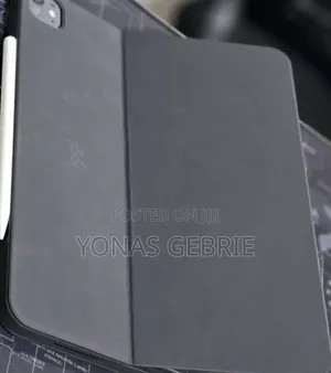 New Apple iPad Pro 13 (2025) 256 GB