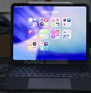 New Apple iPad Pro 13 (2025) 256 GB
