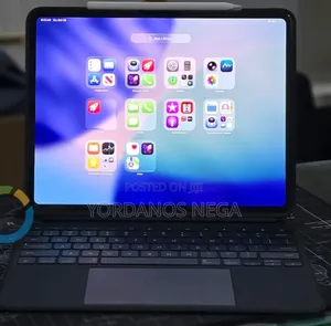 New Apple iPad Pro 13 (2025) 256 GB