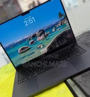 New Laptop Apple MacBook Pro 2024 M4 16GB Apple M4 SSD 512GB